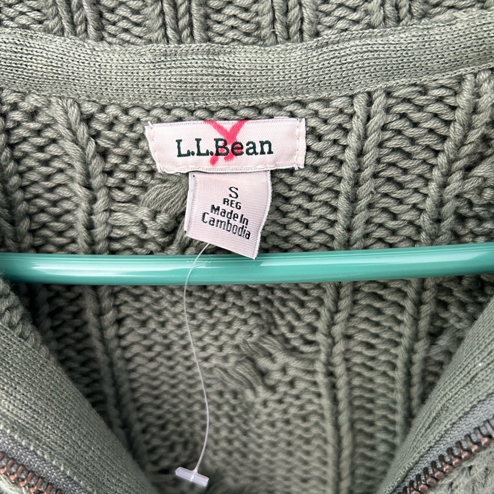 L.L. Bean Double L Green Zip Up Sweater with Cable Knit Pattern NWOT - Picture 2 of 5